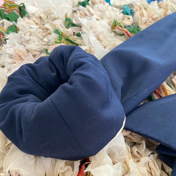 Vintage 1950s Lilli Ann Navy & Cream Suit – Mid-Century Elegance - Picture 6 of 12